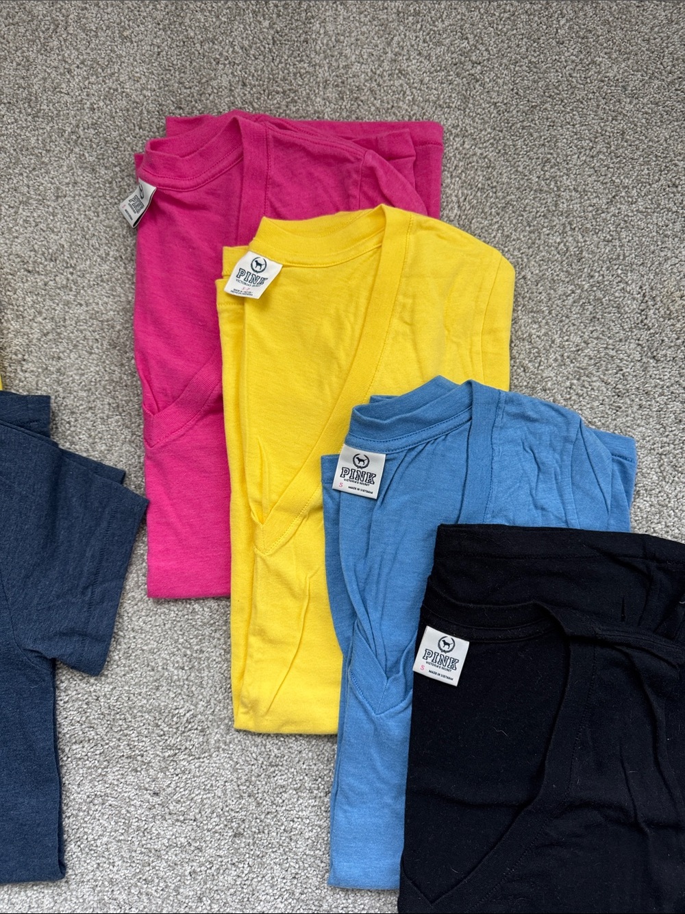 PINK Victoria Secret T-shirt bundle - Picture 3 of 4